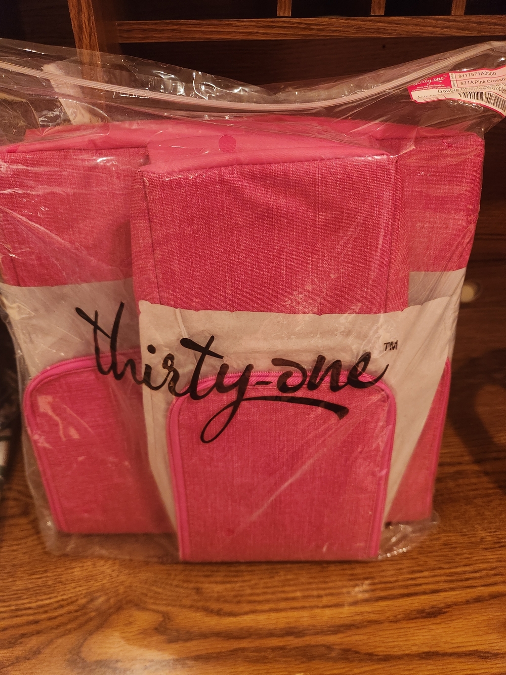thirty-one Hot Pink Travel Pouch Organizer